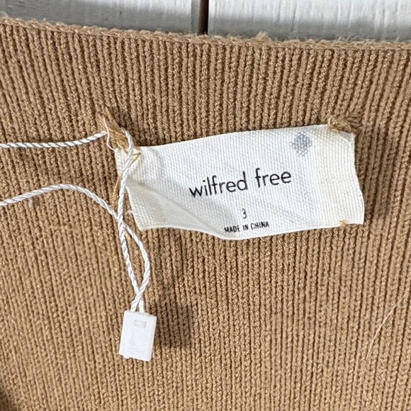 Wilfred souvenir Camel V-Neck Sweater - Picture 3 of 7